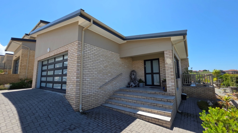 3 Bedroom Property for Sale in Blue Ridge Western Cape